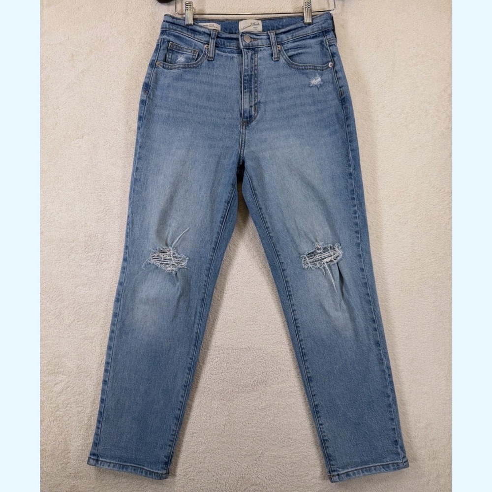 Universal Thread Womens High Rise 90s Slim Distressed Jeans Light Wash Size 6